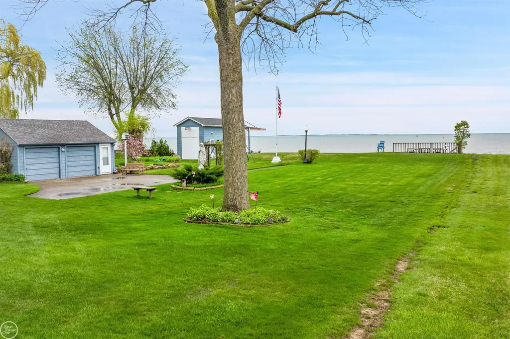 37330 Lakeshore Drive Harrison Charter Township MI 48045