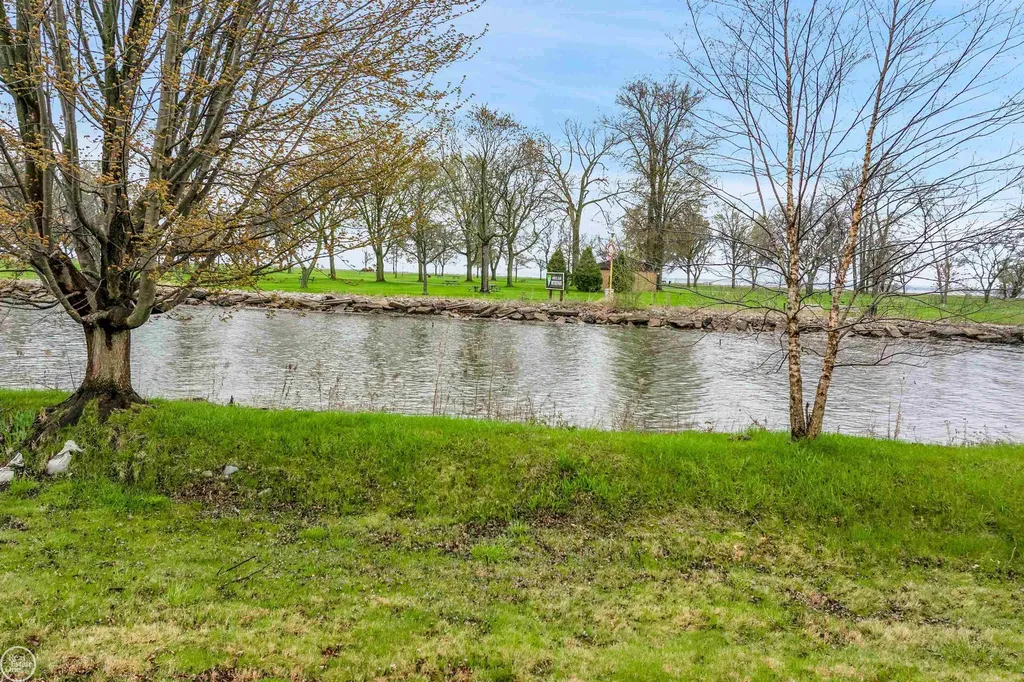 37330 Lakeshore Drive Harrison Charter Township MI 48045