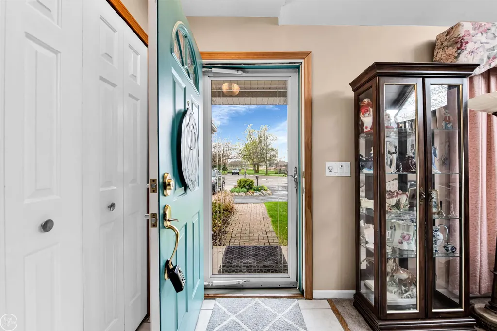 37330 Lakeshore Drive Harrison Charter Township MI 48045