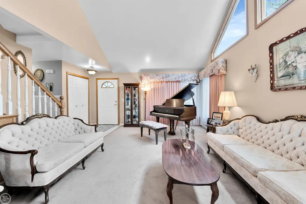 37330 Lakeshore Drive Harrison Charter Township MI 48045