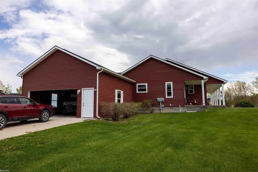 2688 Harrington Road Brown City City MI 48416