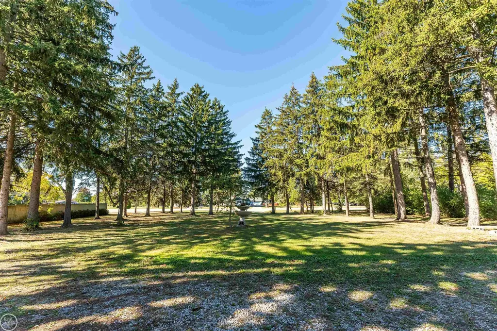 41466 Dequindre Road Sterling Heights City MI 48314