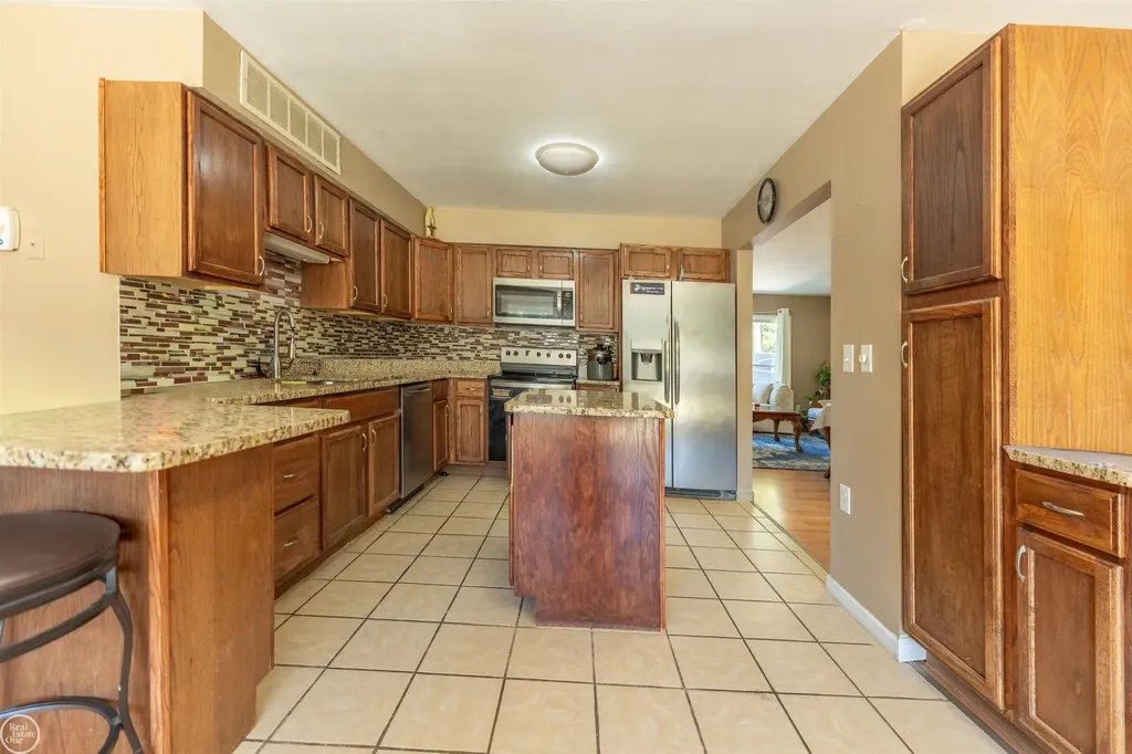 41466 Dequindre Road Sterling Heights City MI 48314