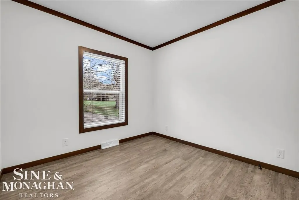 2060 Washington Street Algonac City MI 48001