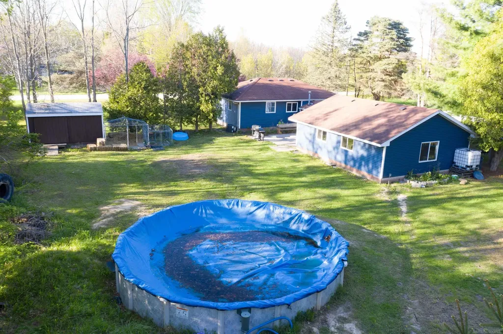 5219 Remer Road China Township MI 48054