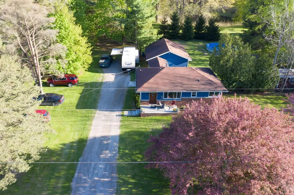 5219 Remer Road China Township MI 48054