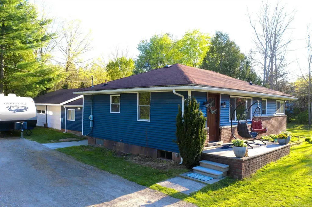 5219 Remer Road China Township MI 48054