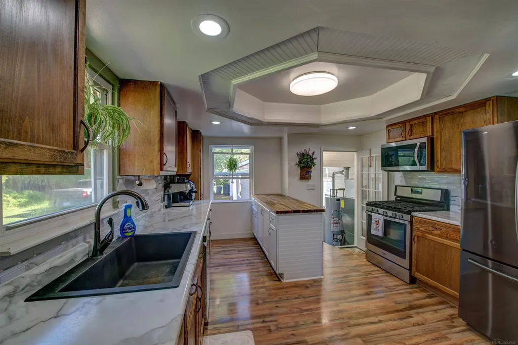 5219 Remer Road China Township MI 48054