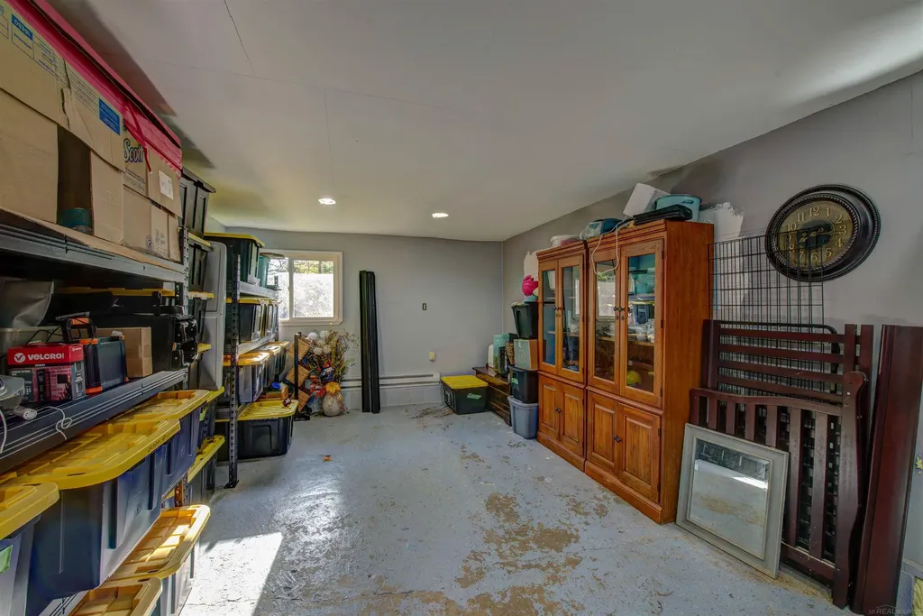 5219 Remer Road China Township MI 48054
