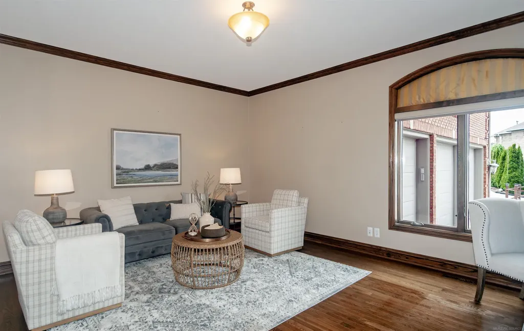 41614 Conger Bay Street Harrison Charter Township MI 48045