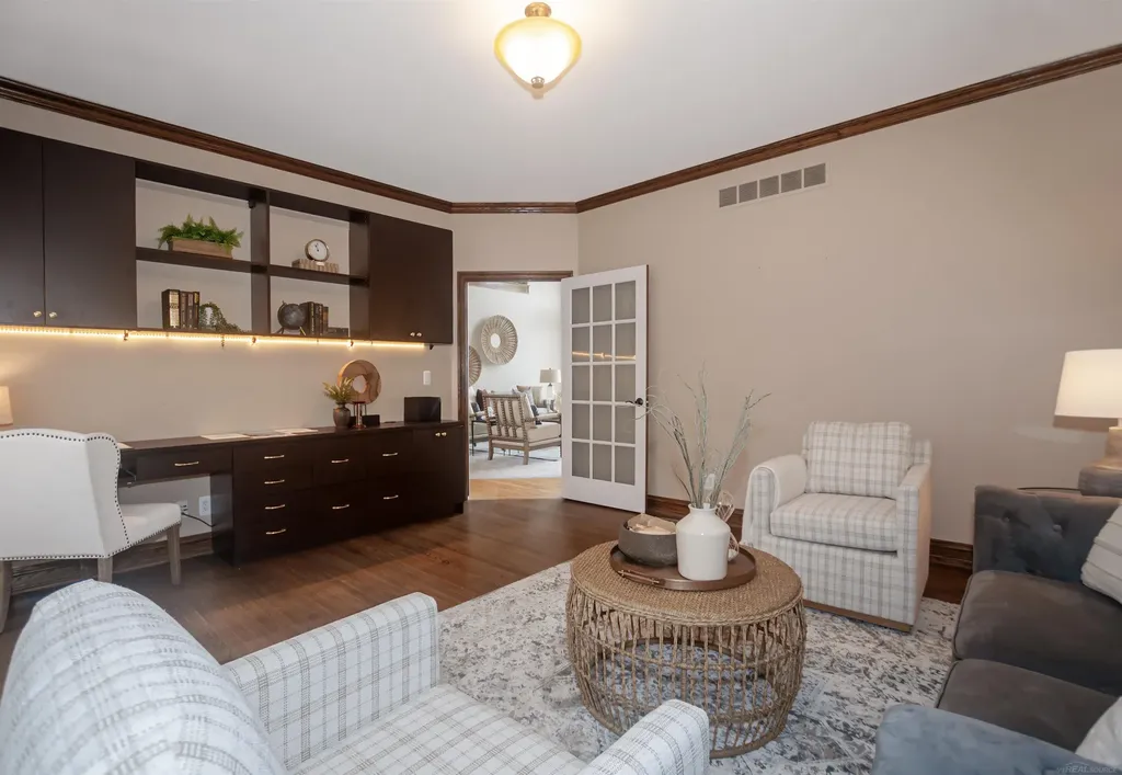 41614 Conger Bay Street Harrison Charter Township MI 48045
