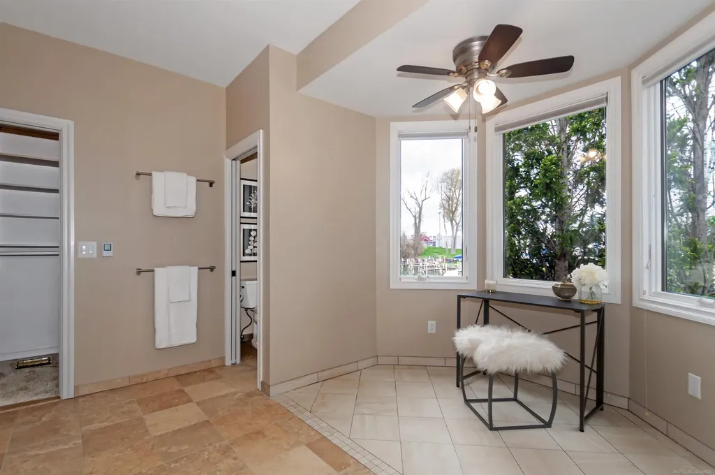 41614 Conger Bay Street Harrison Charter Township MI 48045