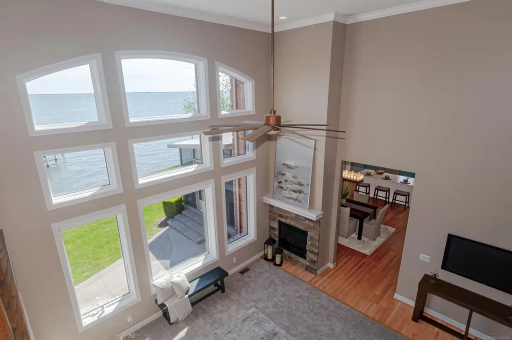 41614 Conger Bay Street Harrison Charter Township MI 48045