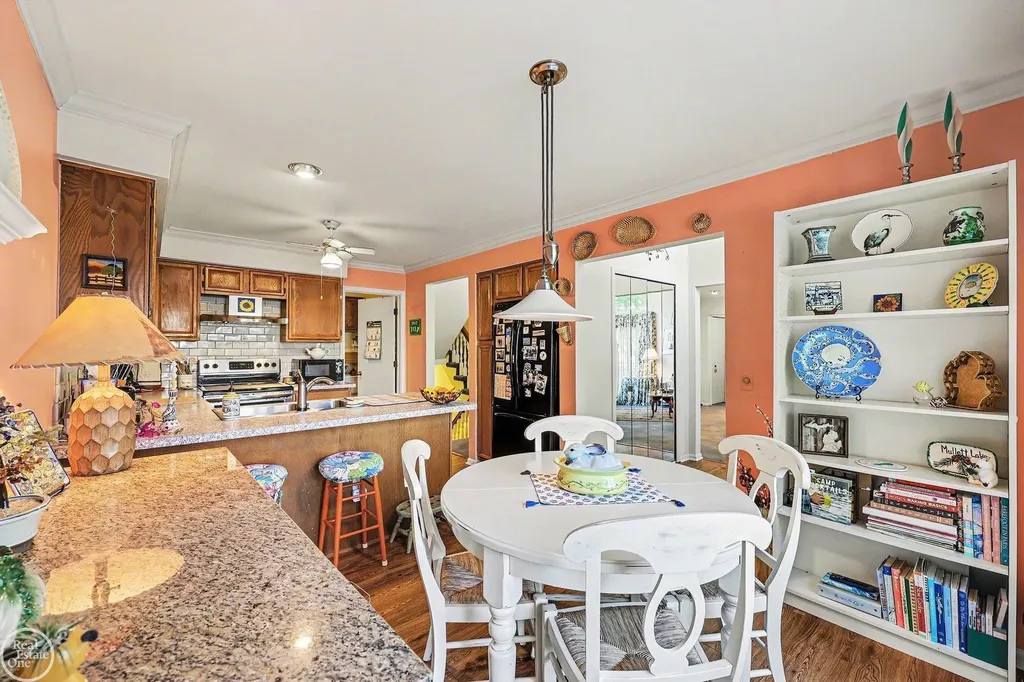 43052 W Kirkwood Drive Clinton Charter Township MI 48038