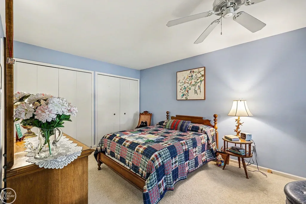 43052 W Kirkwood Drive Clinton Charter Township MI 48038