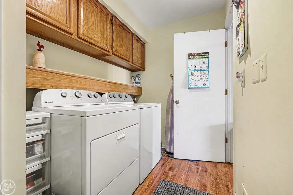 43052 W Kirkwood Drive Clinton Charter Township MI 48038