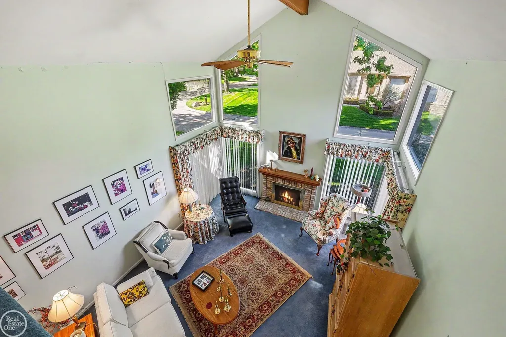 43052 W Kirkwood Drive Clinton Charter Township MI 48038