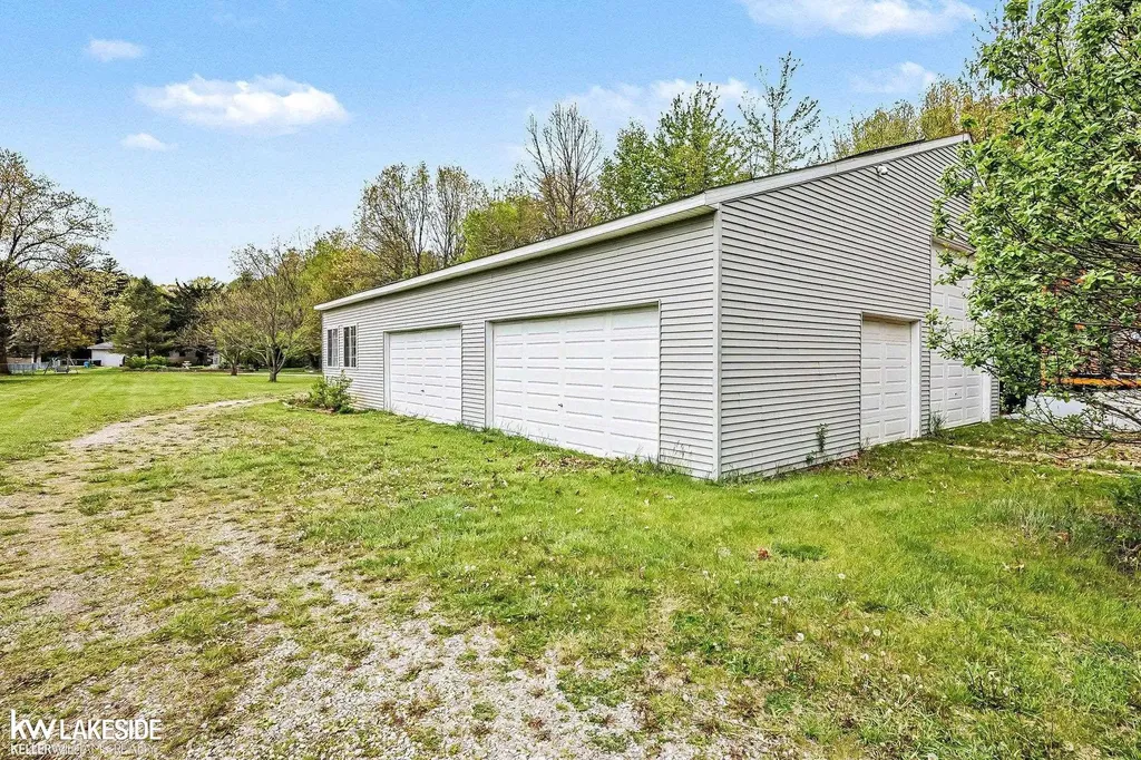 46502 Woodall Road Shelby Charter Township MI 48317