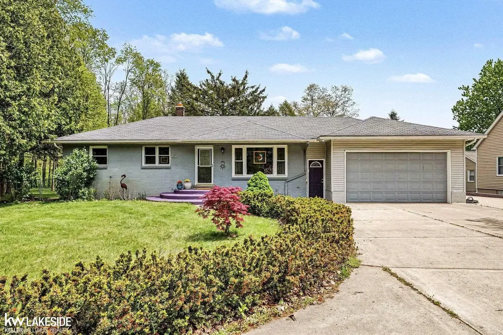 46502 Woodall Road Shelby Charter Township MI 48317
