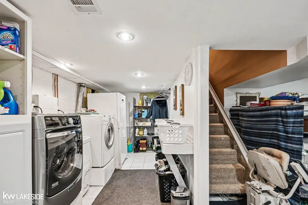 46502 Woodall Road Shelby Charter Township MI 48317