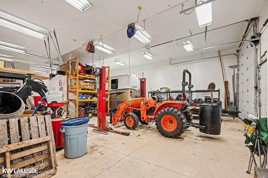 46502 Woodall Road Shelby Charter Township MI 48317