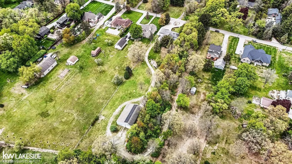 46502 Woodall Road Shelby Charter Township MI 48317
