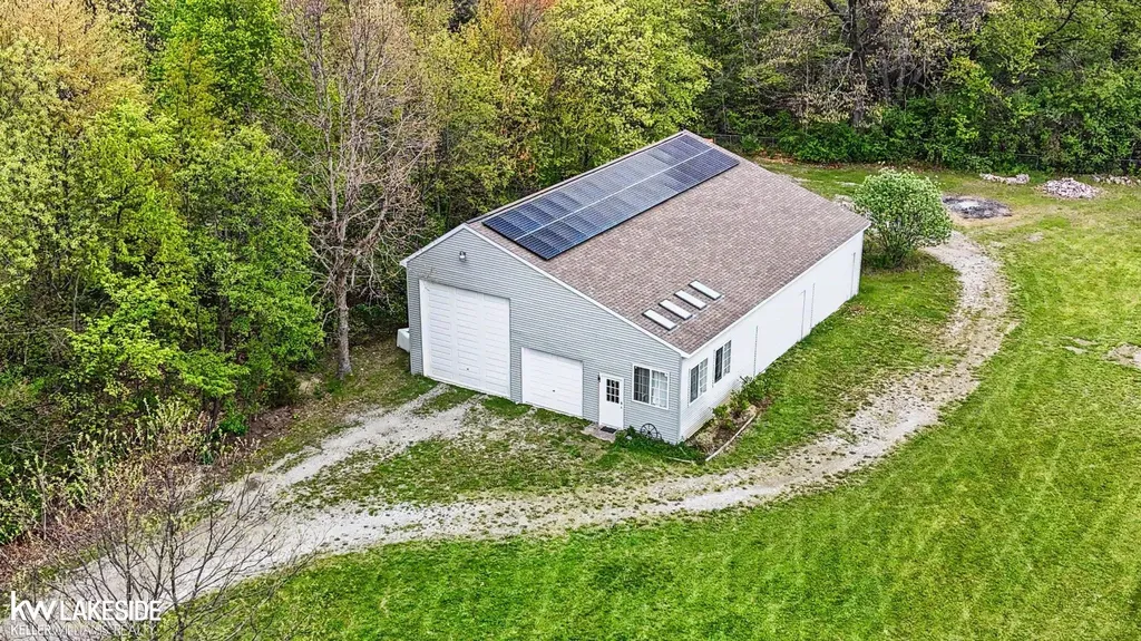 46502 Woodall Road Shelby Charter Township MI 48317