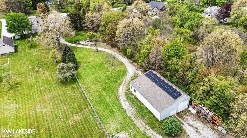 46502 Woodall Road Shelby Charter Township MI 48317