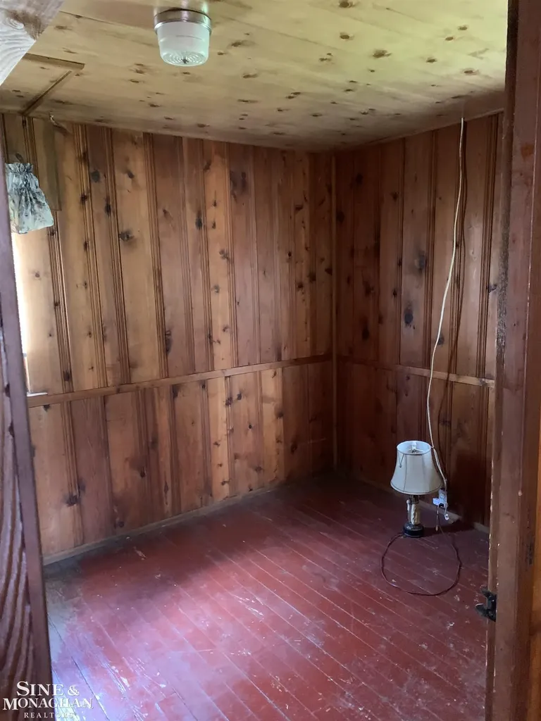 3103 10th Road Frenchtown Township MI 48162