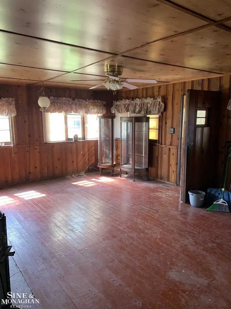 3103 10th Road Frenchtown Township MI 48162