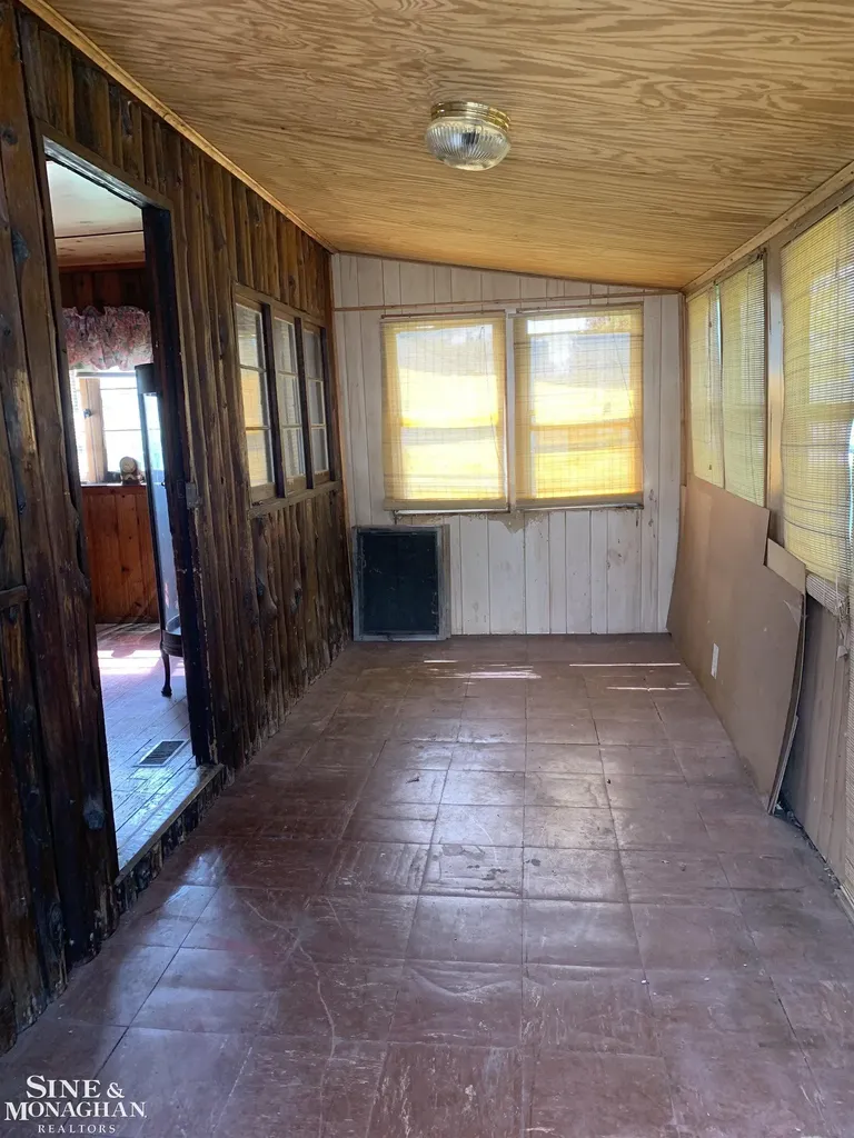 3103 10th Road Frenchtown Township MI 48162