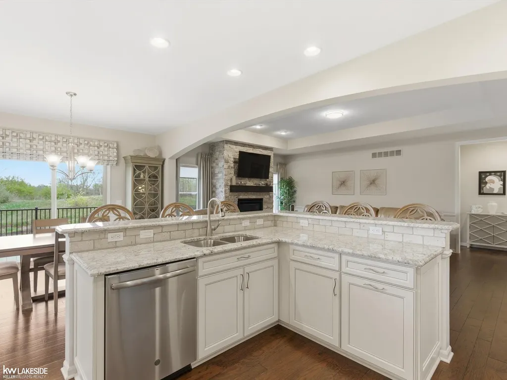 7172 Venturi Drive Washington Township MI 48094