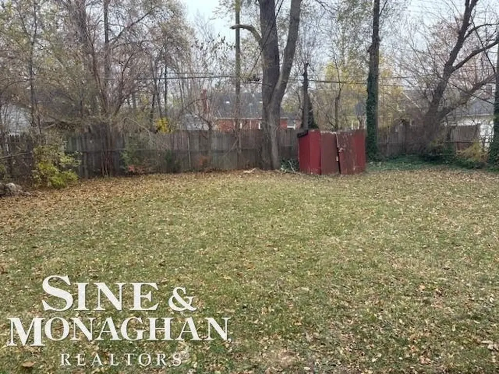 16666 E 8 Mile Road Detroit City MI 48205