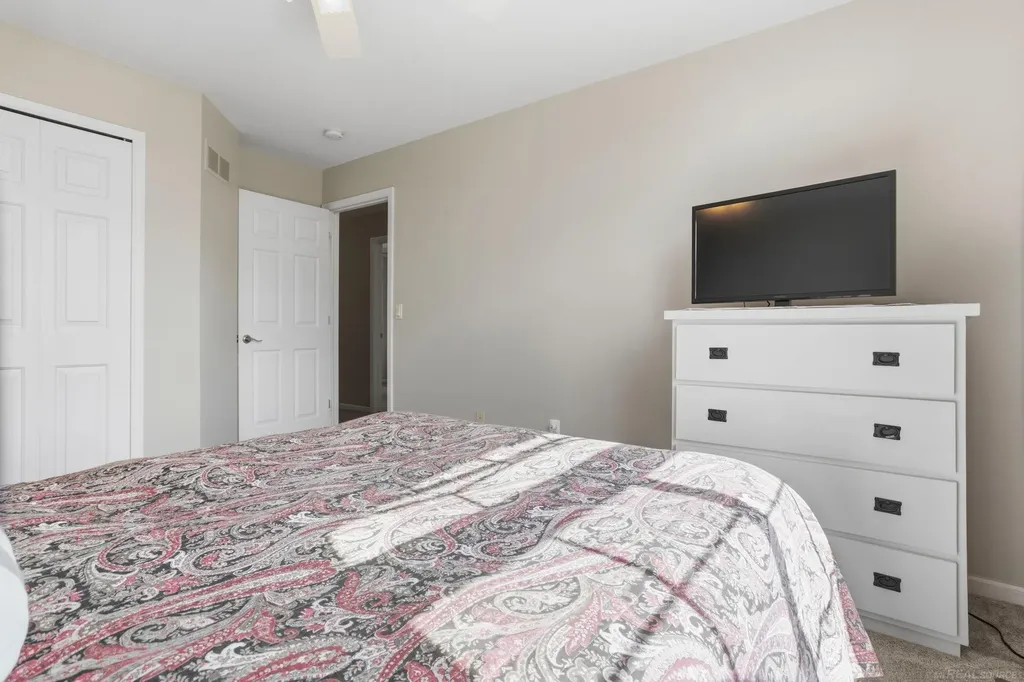 29043 Bay Pointe Drive Chesterfield Township MI 48047