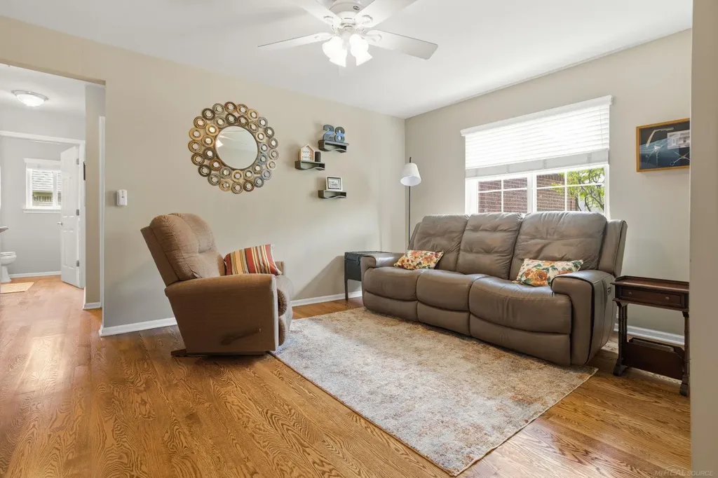 29043 Bay Pointe Drive Chesterfield Township MI 48047