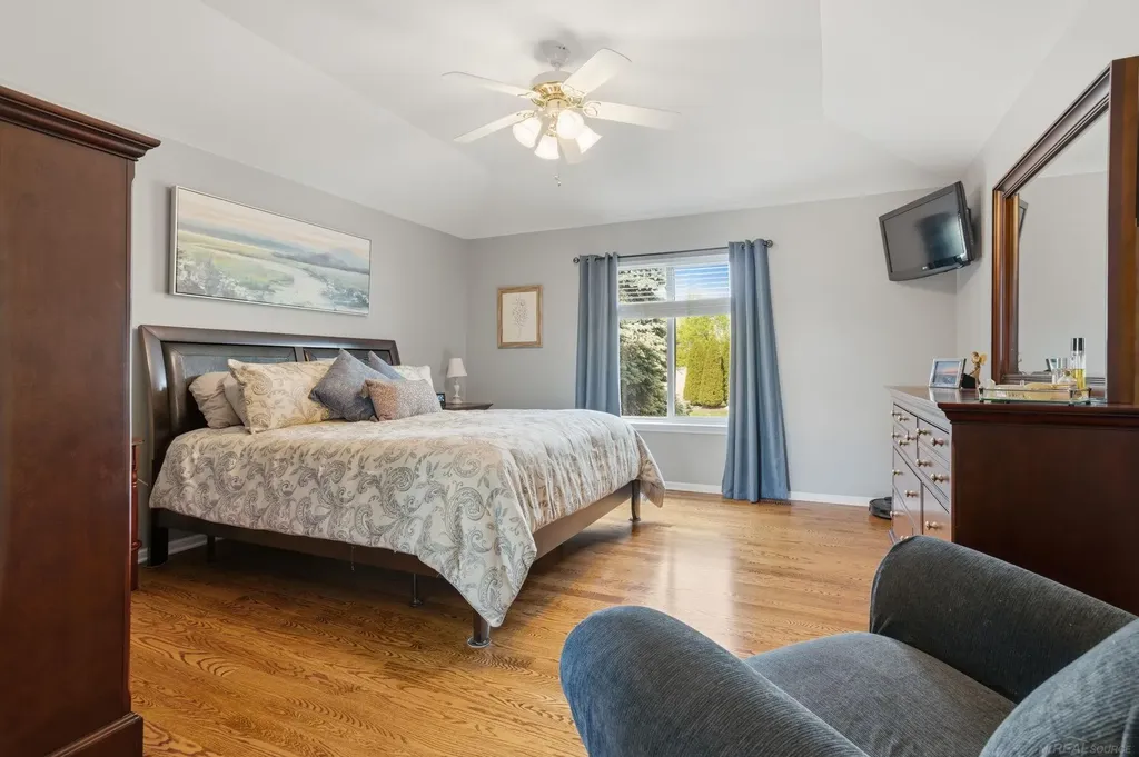 29043 Bay Pointe Drive Chesterfield Township MI 48047