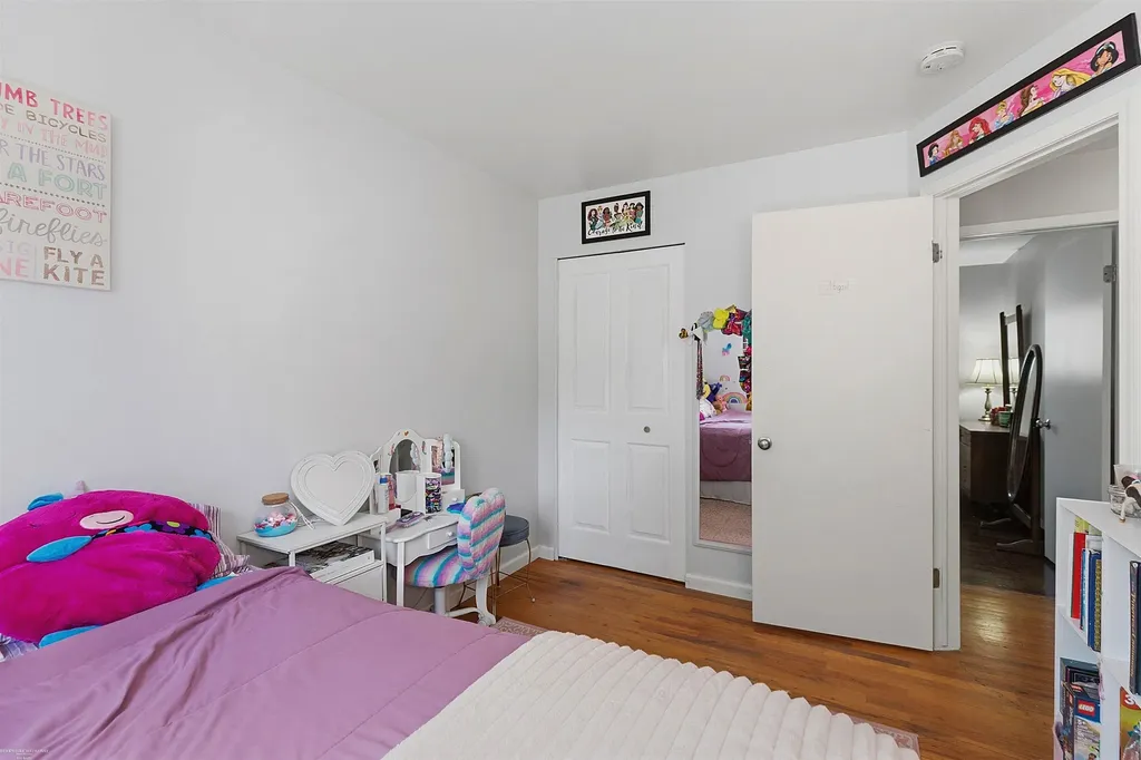 33753 Cheryl Street Clinton Charter Township MI 48035