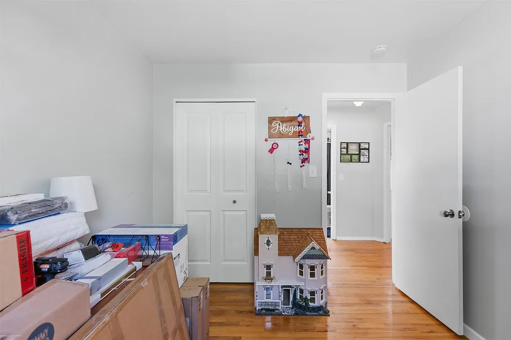 33753 Cheryl Street Clinton Charter Township MI 48035