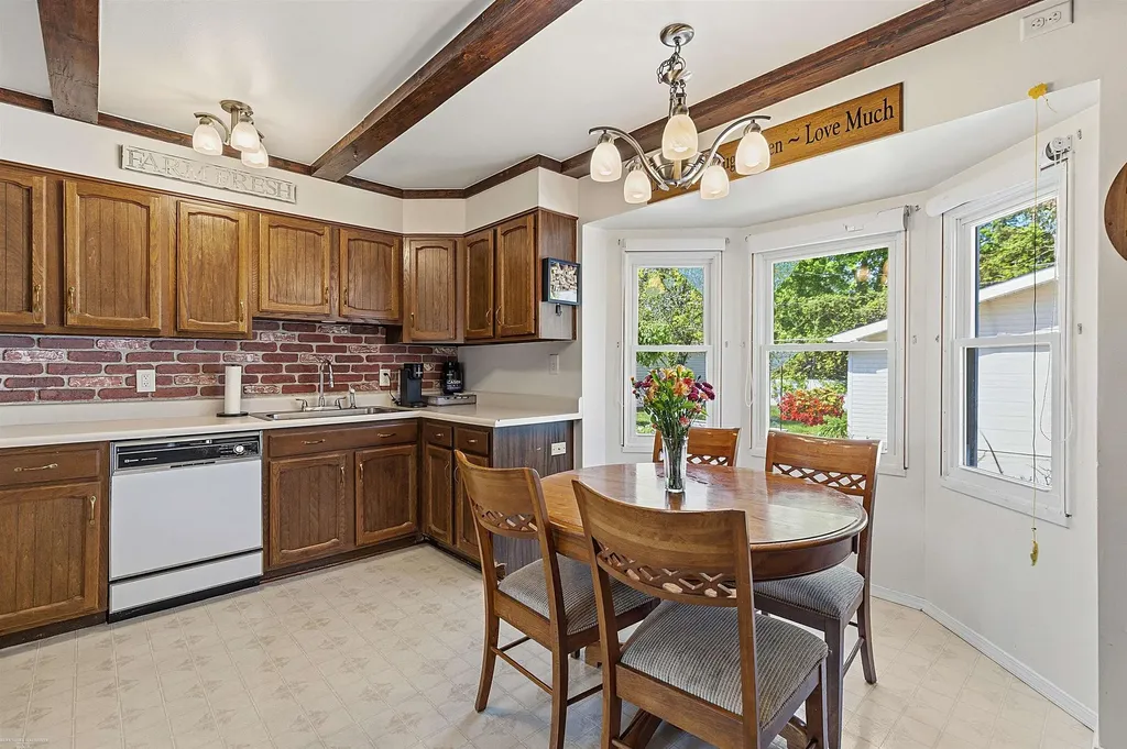 33753 Cheryl Street Clinton Charter Township MI 48035