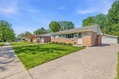 33753 Cheryl Street Clinton Charter Township MI 48035
