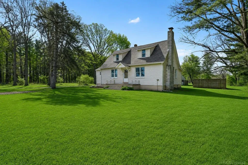 15029 Terry Road Berlin Township MI 48002