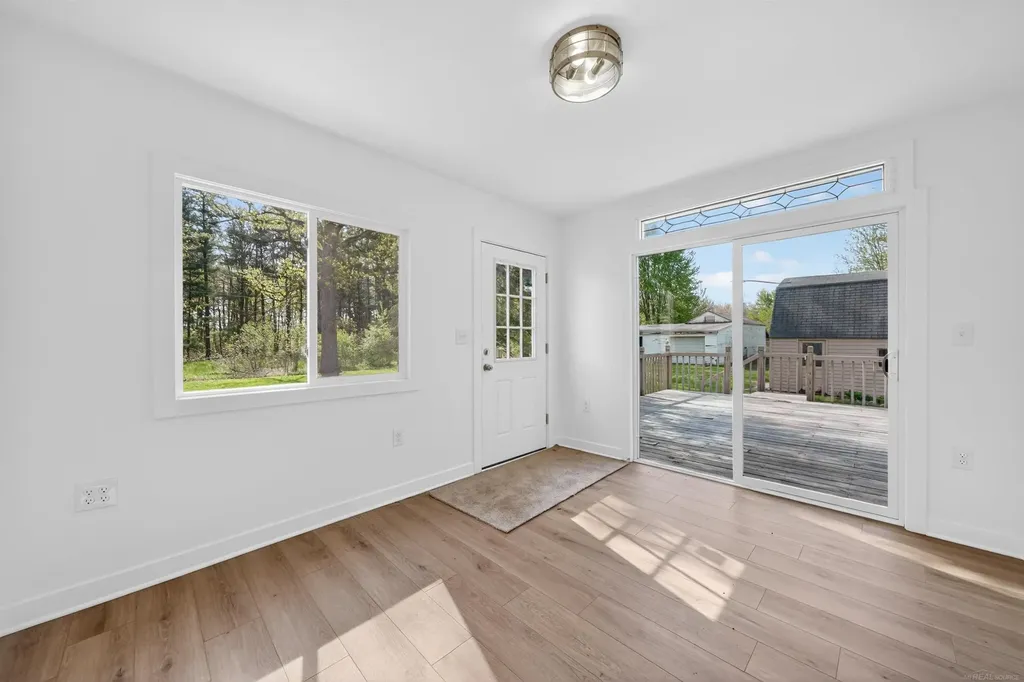 15029 Terry Road Berlin Township MI 48002