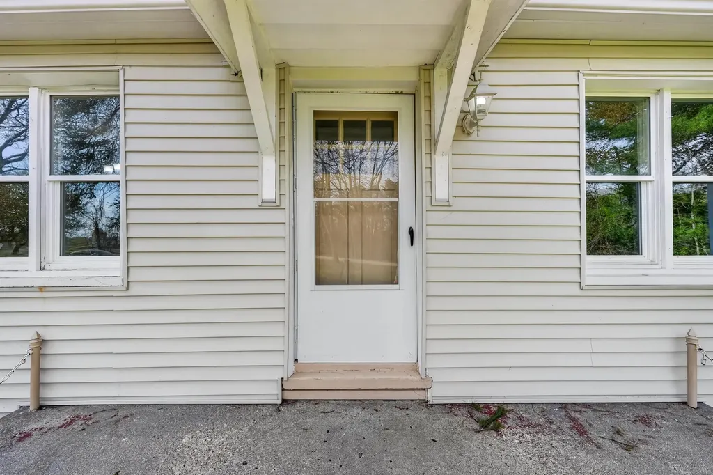 15029 Terry Road Berlin Township MI 48002
