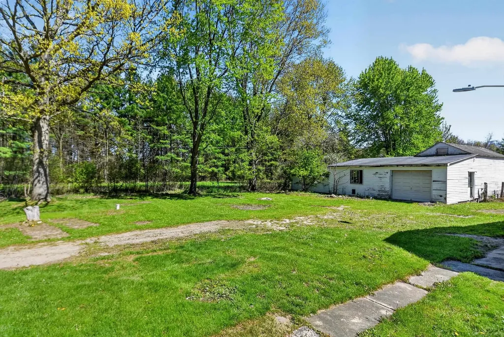 15029 Terry Road Berlin Township MI 48002