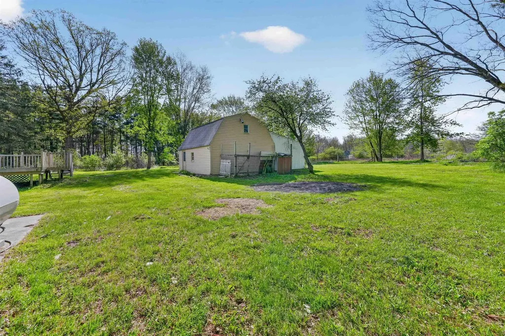 15029 Terry Road Berlin Township MI 48002