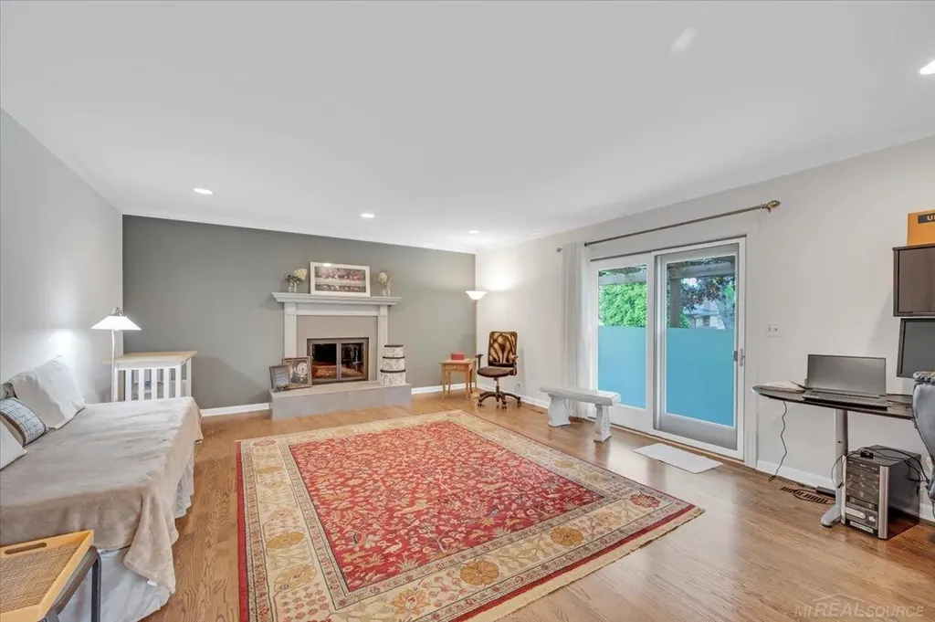 55767 Sandy Lane Shelby Charter Township MI 48316
