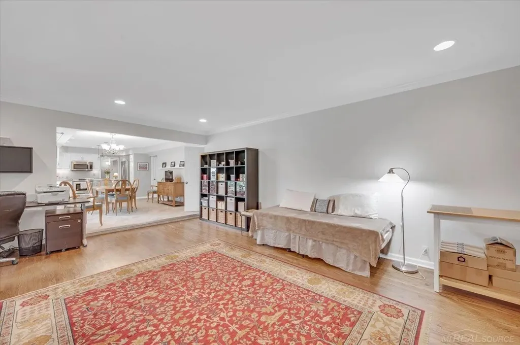 55767 Sandy Lane Shelby Charter Township MI 48316