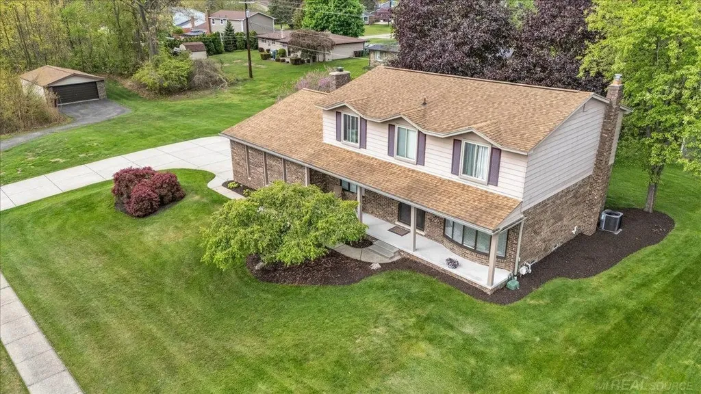 55767 Sandy Lane Shelby Charter Township MI 48316
