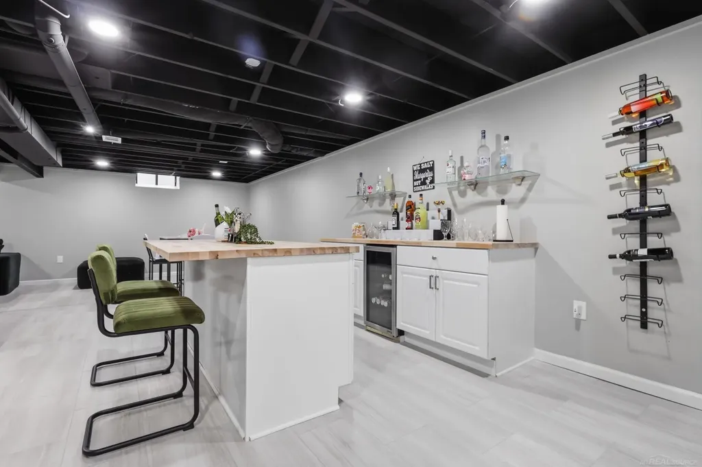 279 Meadow Bridge Drive Rochester Hills City MI 48307