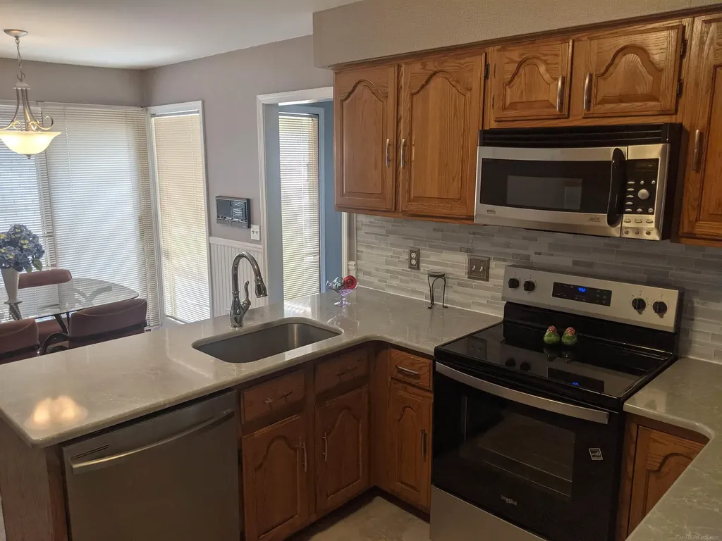 43064 W Kirkwood Drive Clinton Charter Township MI 48038